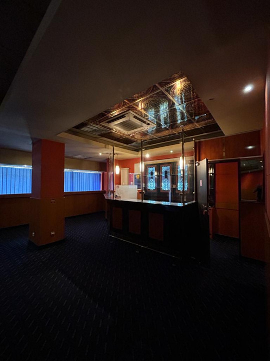 CALEA MOSILOR NR 278-SPATIU COMERCIAL STRADAL 122 MP, VITRINA 13 M. 