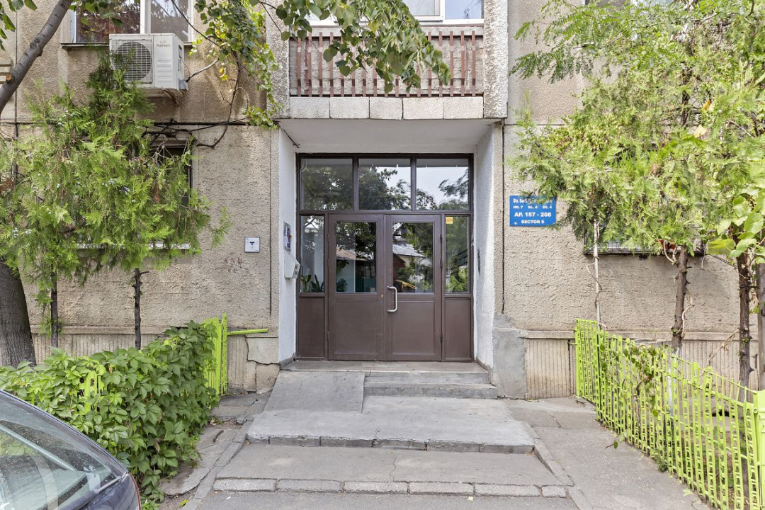RAHOVA-SOLDAT CROITORU , 2 CAMERE, 51 MP, PARTIAL MOBILAT