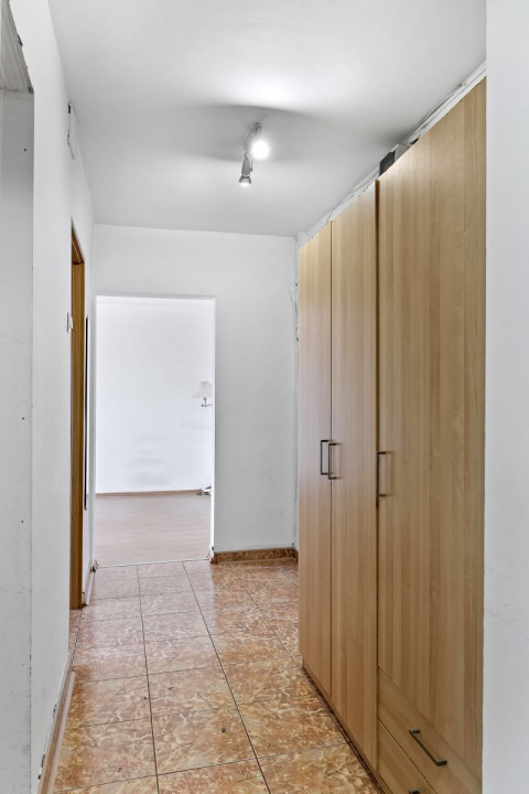 RAHOVA-SOLDAT CROITORU , 2 CAMERE, 51 MP, PARTIAL MOBILAT