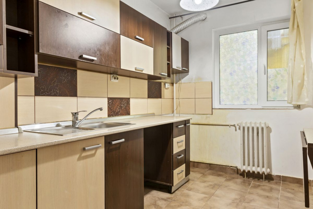 SPITALUL SF. PANTELIMON - 3 CAMERE, BLOC ANVELOPAT, TOTAL 70 MP, LIBER. 