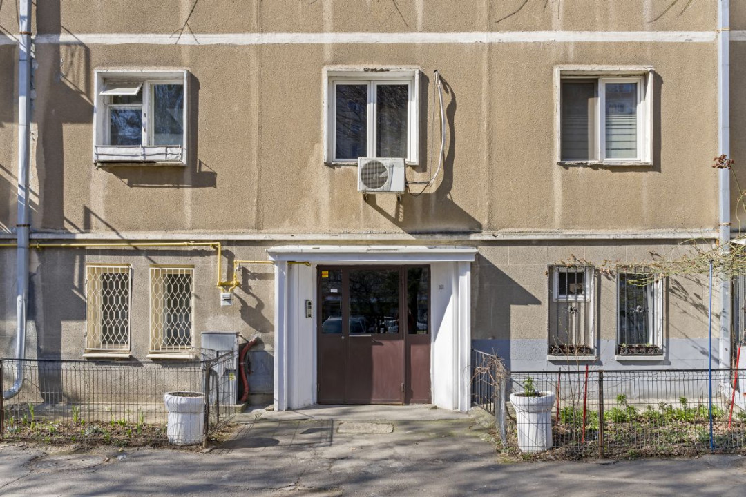GIURGIULUI-CIMITIRUL EVREIESC, 2 CAMERE, 55 MP, MOBILAT SI UTILAT. 